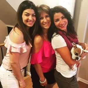 Meet your Posher, Debbi